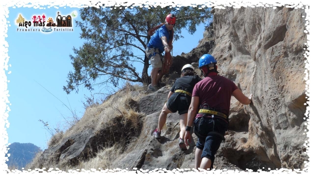  Rappel 25 and 35 meters. Ascent 
