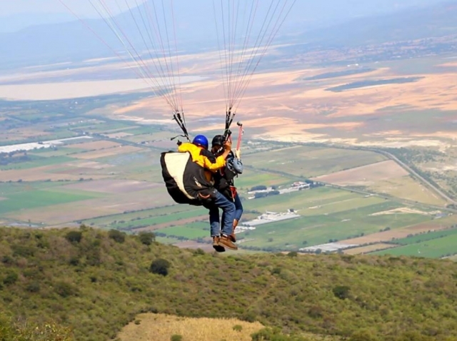  Parapendio che registra il volo 