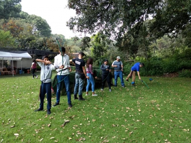 Arqueros de diferentes edades