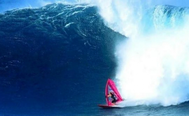 Windsurf en olas