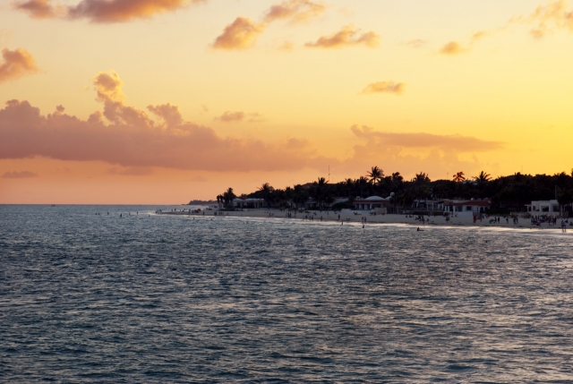 Tramonto sulla spiaggia