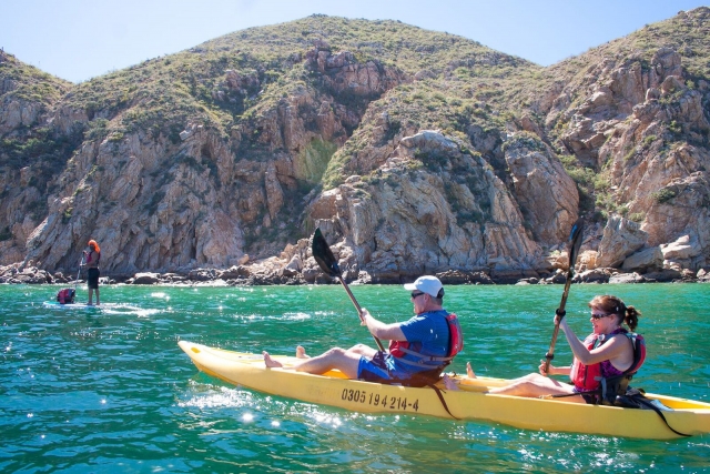  Passeio de caiaque 
