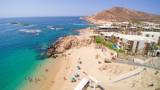  Baía El Chileno 