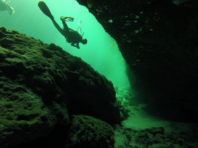  Espaces dans les cavernes