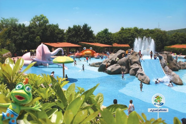  Wading pool 