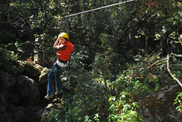  Zip line 