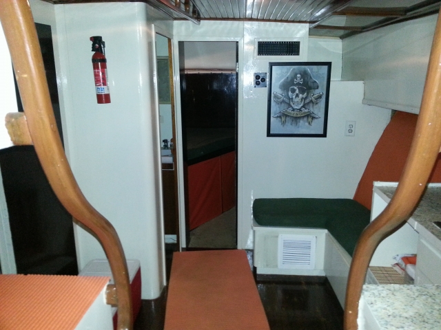  Cabin 