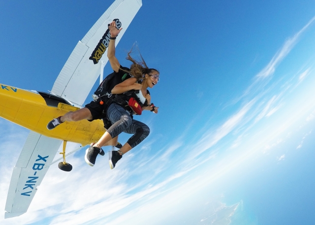 Salto desde avioneta en Playa del Carmen