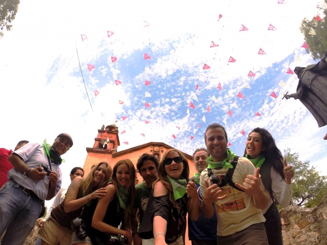  Live the adventure with your friends 