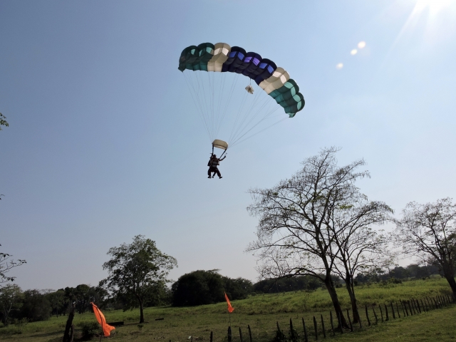  skydiving Tabasco 