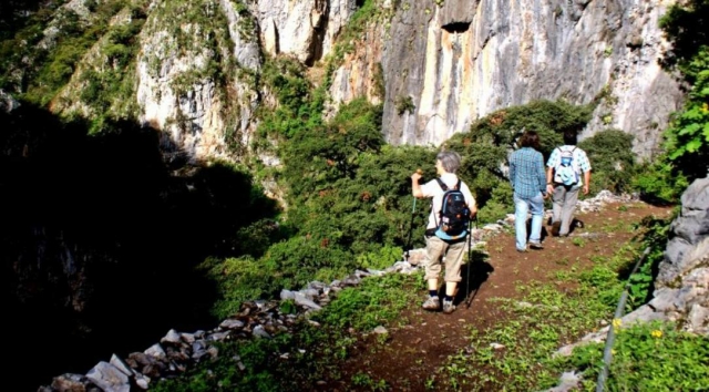  Camminare a Bucareli 