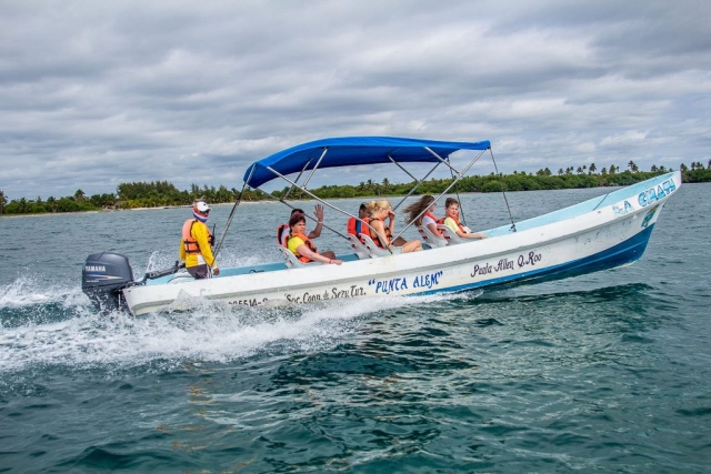  Speed boat 