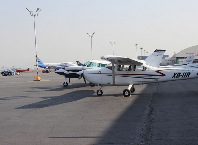  Aeronaves na pista 