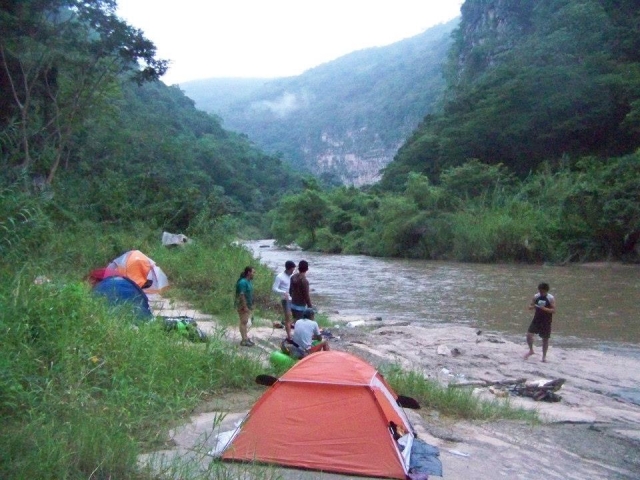  Camping in natural settings 
