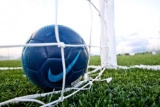  足球 