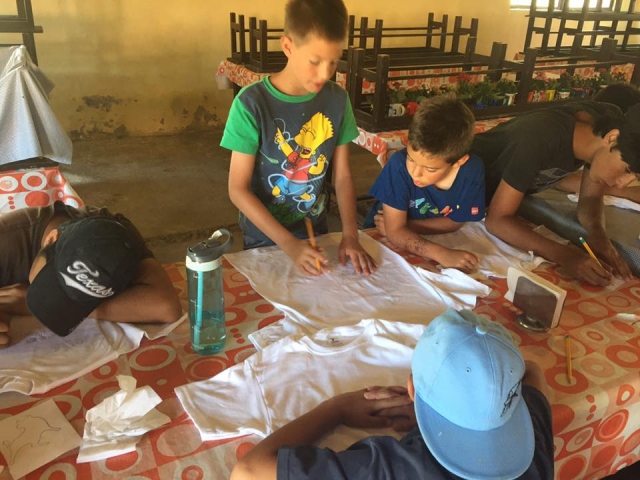  Painting t-shirts 