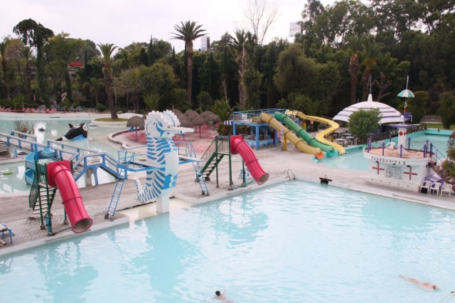 Albercas de agua azul