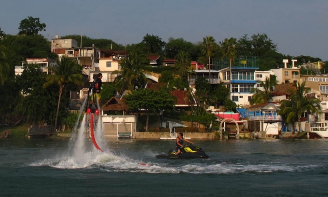  Flyboard 