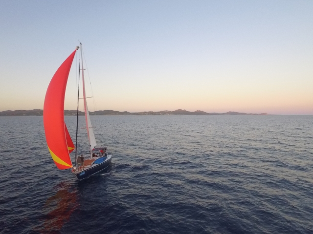 Recorrido en velero para avistar hermosos paisajes