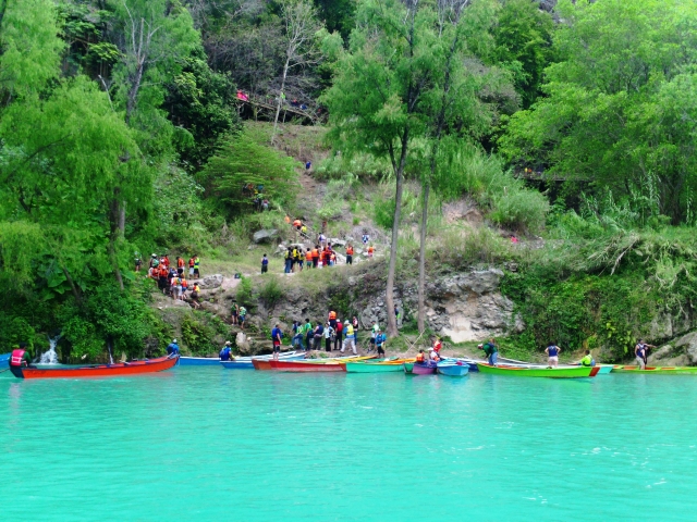 Canoa Huasteca até a Cachoeira Tamul 