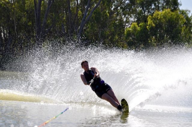  practice water skiing 