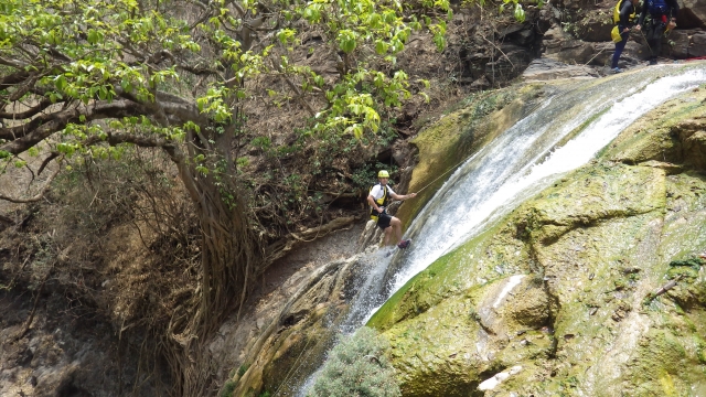  Waterfall 