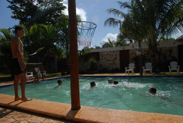 Esportes na piscina 