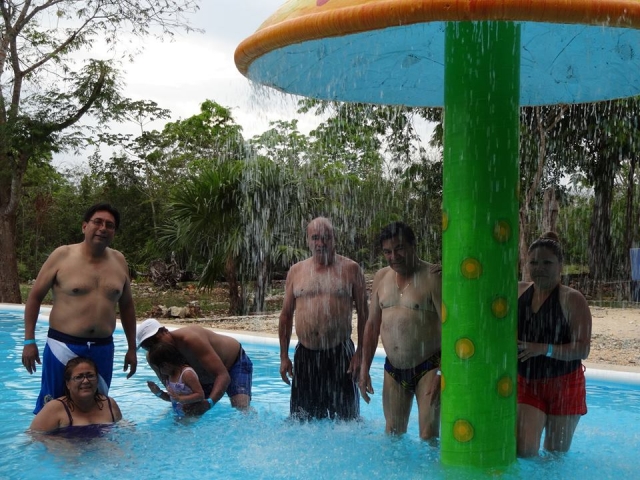  Wading pools 