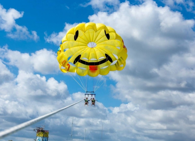  Parasailing-Flug über Cancun