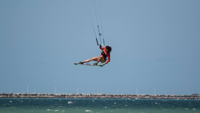  Fliegen Sie über das Meer