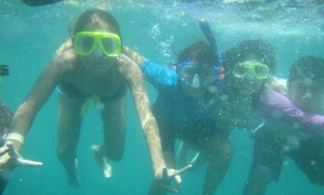snorkeling with friends 