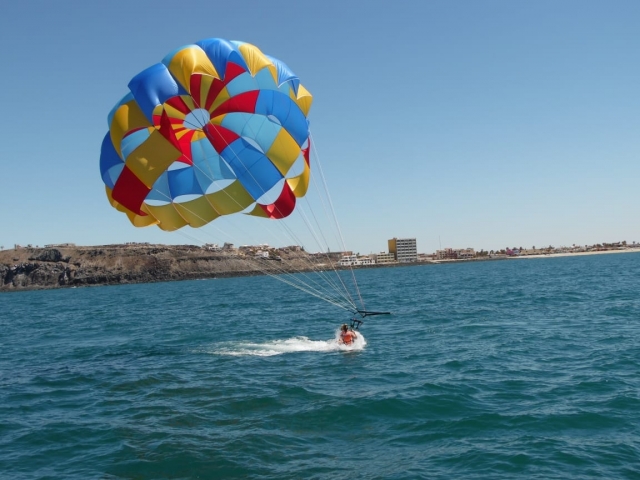 Parasailing en Puerto Peñasco
