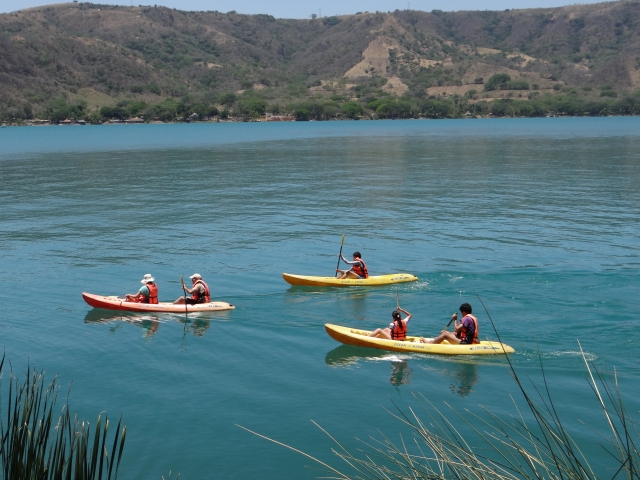  Insieme godendoci i kayak