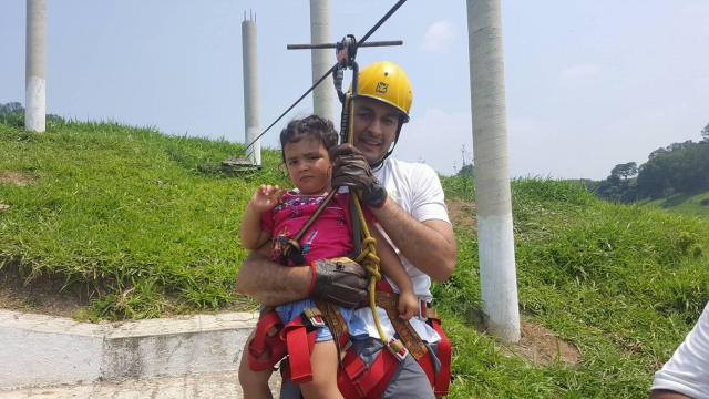  fly 2x1 with dad or mom 