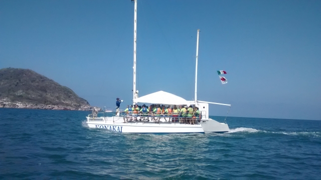 Paseo en barco en grupo 