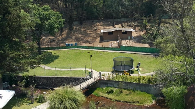  Viste del complesso con parco giochi