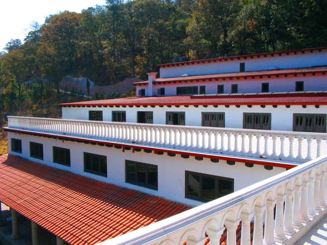  Ex Monastero 