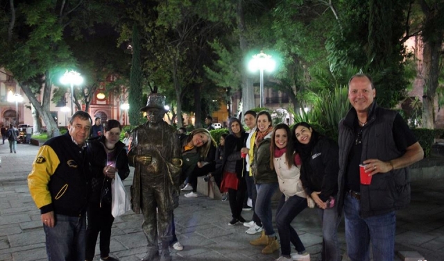  Walking through Mexico 