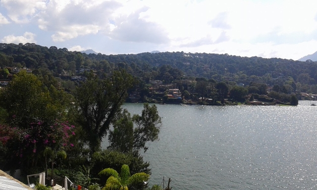 e-19737297-lago-de-valle14861506991469.jpg