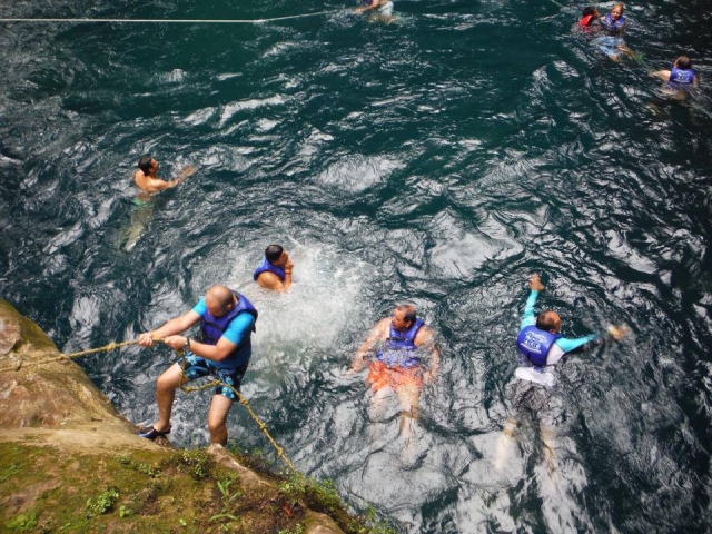 Desciende al agua