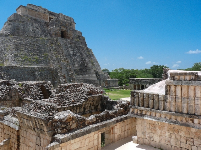  Chicen Itza e le sue rovine 
