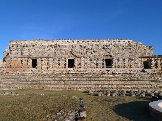  Kabah e il suo edificio 