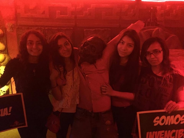  Photo avec le zombie 