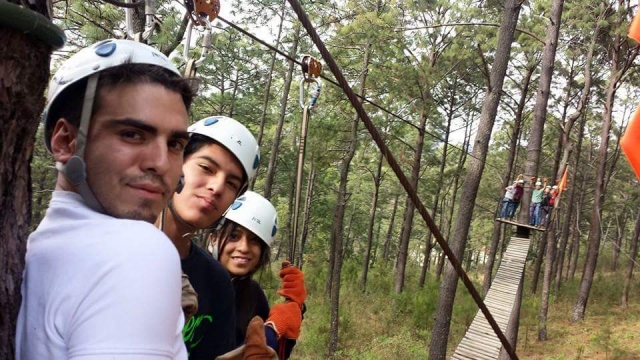  Enjoying the canopy with friends 