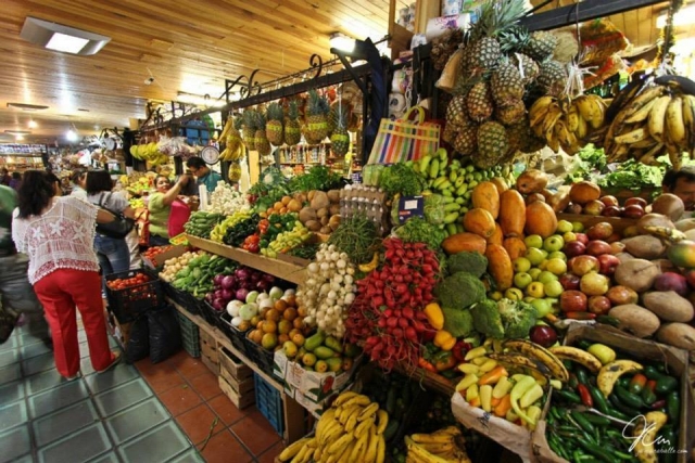  We will take you to the pre-Hispanic market 
