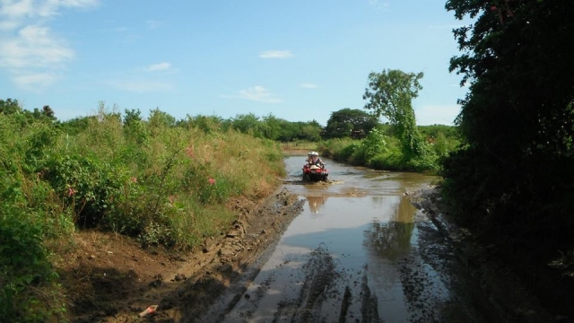 Lucha contra el rio