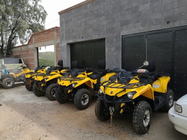 Cuatrimotos estacionadas