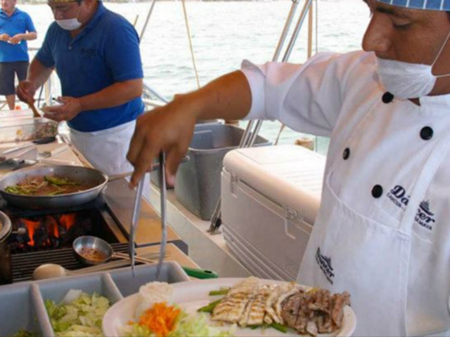  O buffet no navio 