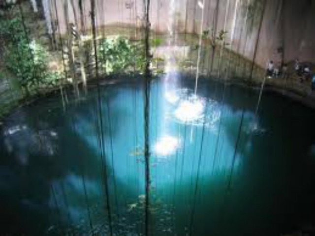  Os Cenotes