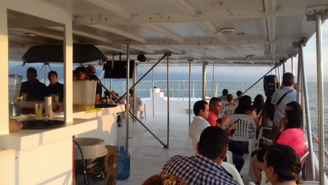 Con todo tu grupo en el barco